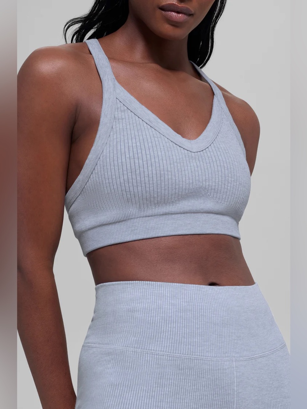 ALO YOGA | ✨NEW✨ Seamless Two Tone Rib Bra in Winter Frost Heather - Picture 4 of 6